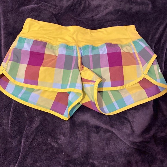 Lululemon shorts - Picture 1 of 2